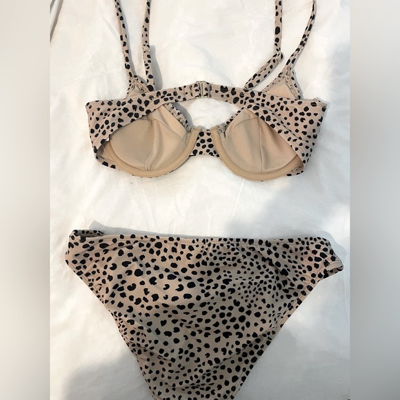 Xhilaration Juniors' Smocked Underwire Bikini Top and Bottoms - Picture 2 of 3